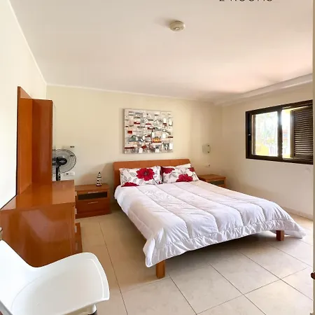 B-rent Royal 2 Bed Pool Barbecue & Relax Lägenhet *