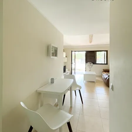 Lägenhet B-rent Royal 2 Bed Pool Barbecue & Relax