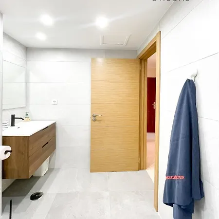 Lägenhet B-rent Royal 2 Bed Pool Barbecue & Relax