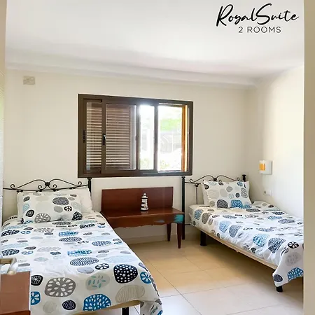 Lägenhet B-rent Royal 2 Bed Pool Barbecue & Relax *