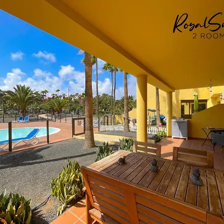 Lägenhet B-rent Royal 2 Bed Pool Barbecue & Relax *